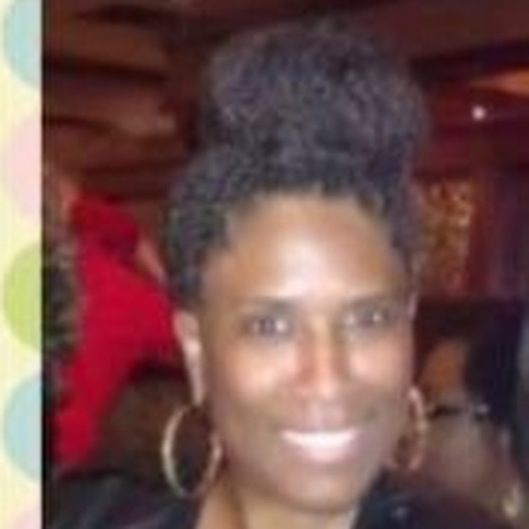 Meet your Posher, Tracy - Picture 1 of 1